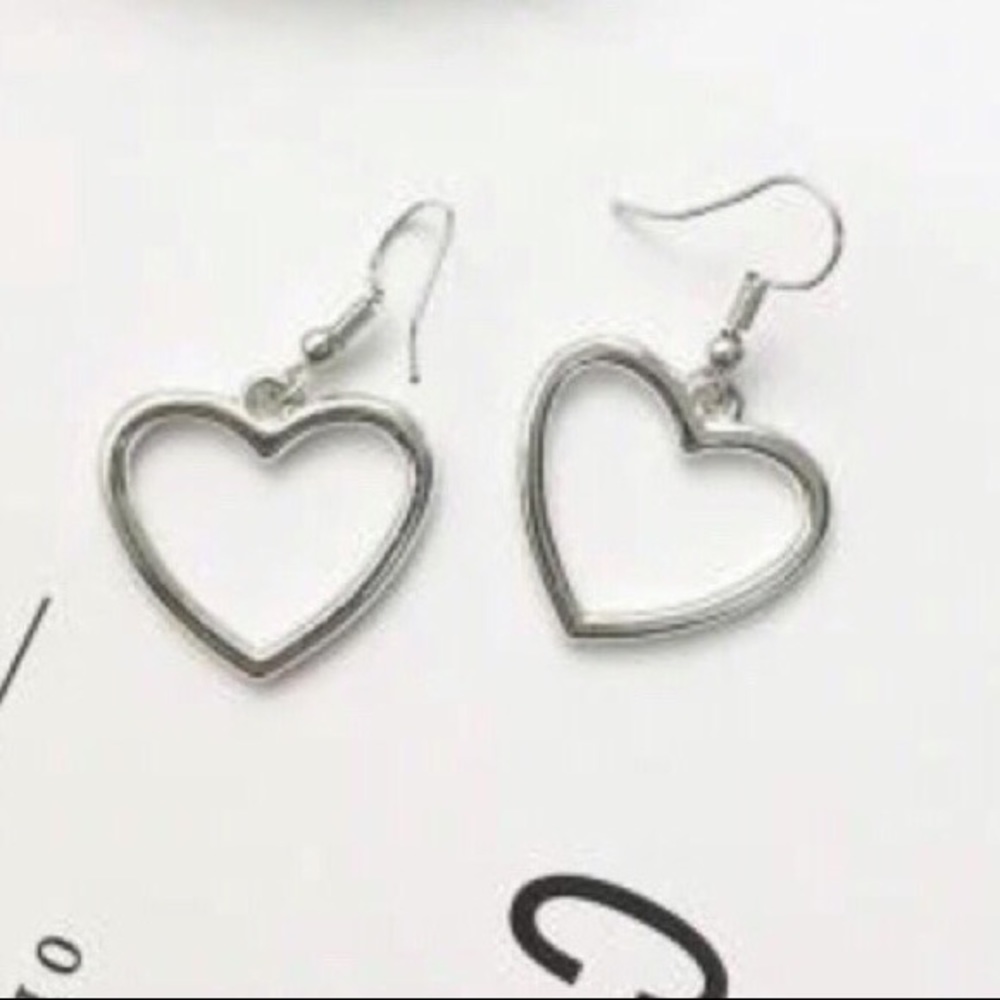 heart earrings